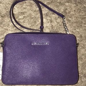 NWT Michael Kors Jet Set EW Travel crossbody bag😍